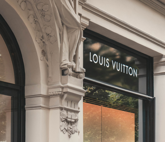 Case Study: Creating a new audio experience inside Louis Vuitton stores •  Hotel Designs